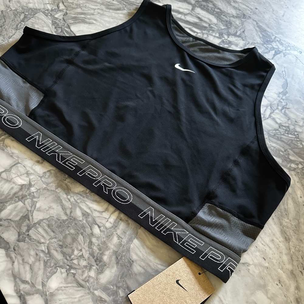 Nike Women's Black and Gray Training Top, XL